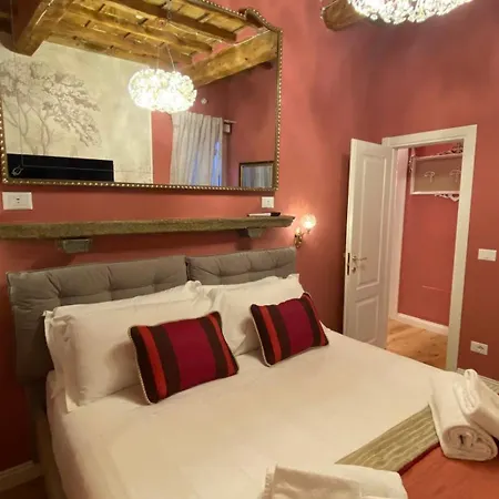 Toscanella Royal